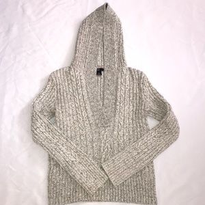 GAP Hooded Cable Sweater Size Medium